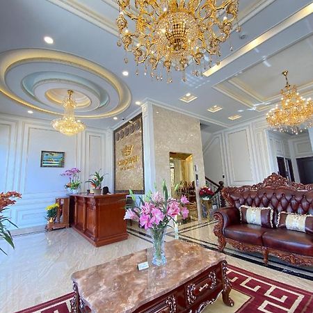 Crown Dalat Hotel エクステリア 写真