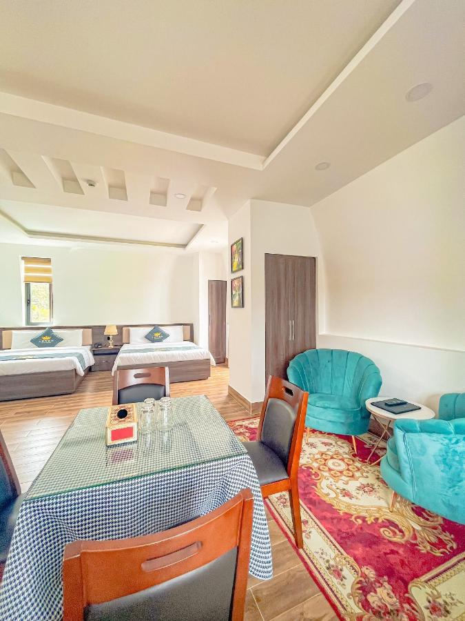 Crown Dalat Hotel エクステリア 写真