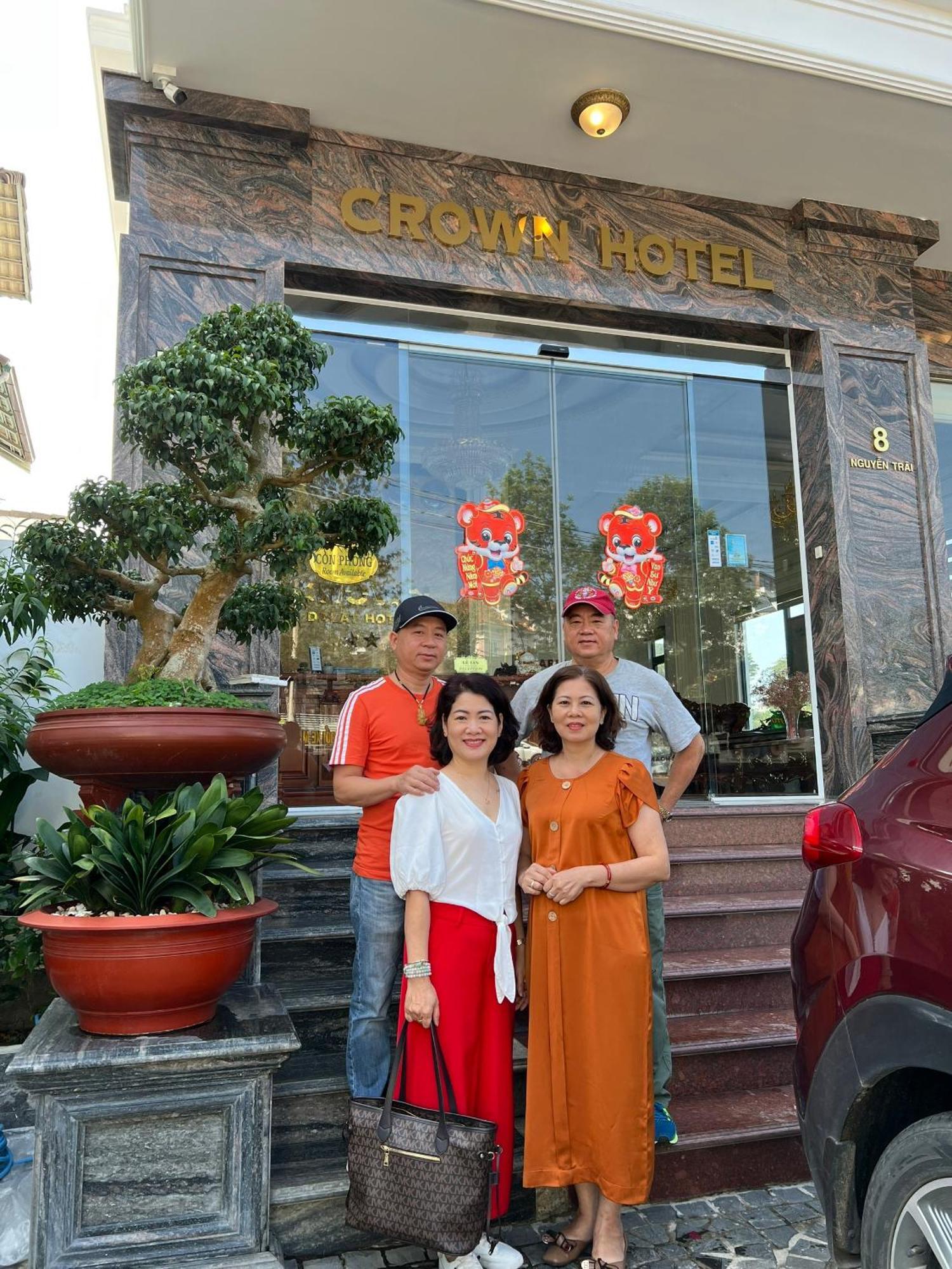 Crown Dalat Hotel エクステリア 写真